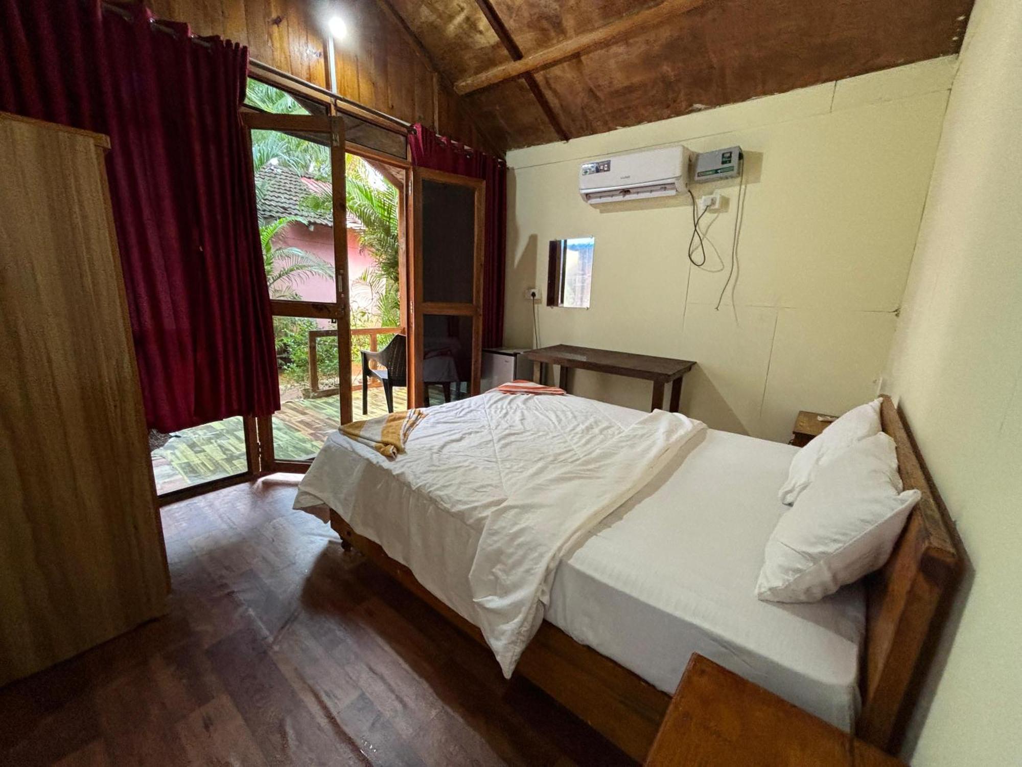 Csf Garden Huts Hotel ปาโลเลม ภายนอก รูปภาพ